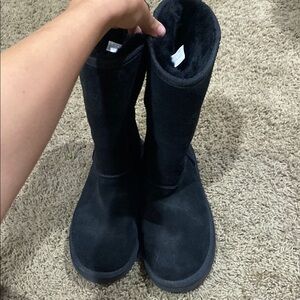 Koolaburra Black Winter Boots with Suede Finish